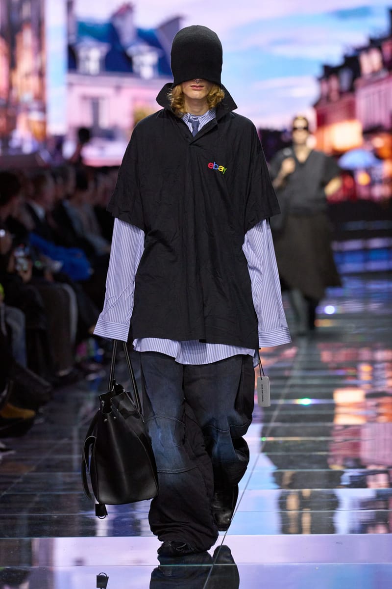 Demna Does It All for the Clicks in Balenciaga FW24 | Hypebeast Demna Does It All for the Clicks in Balenciaga FW24 | Hypebeast