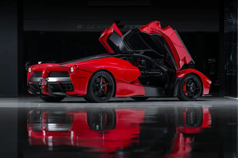 H*5様 90s Ferrari graphic photo S/S T shi 7,855 80s Ferrari Stock Photos, High-Res Pictures, and