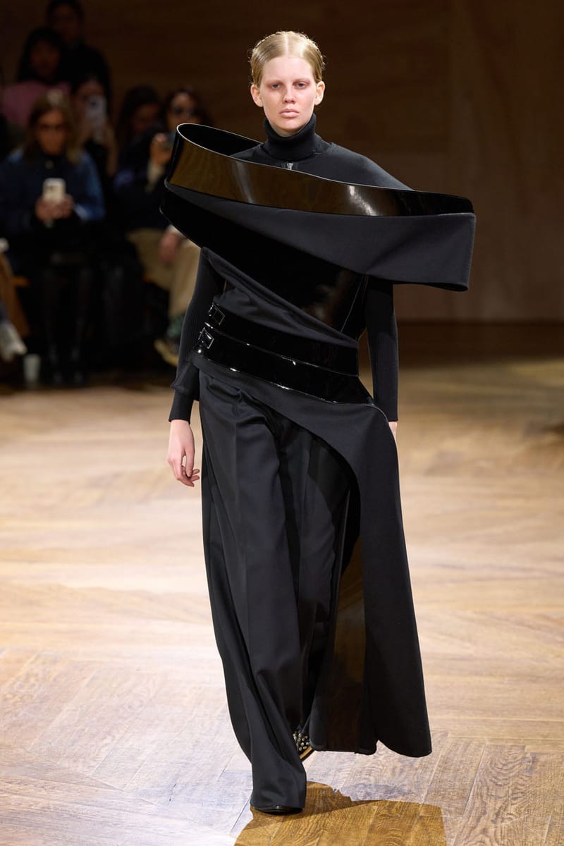 JUNYA WATANABE MAN フリルストール Pointy, Puffy and Pyramidal: Junya Watanabe FW24 | Hypebeast