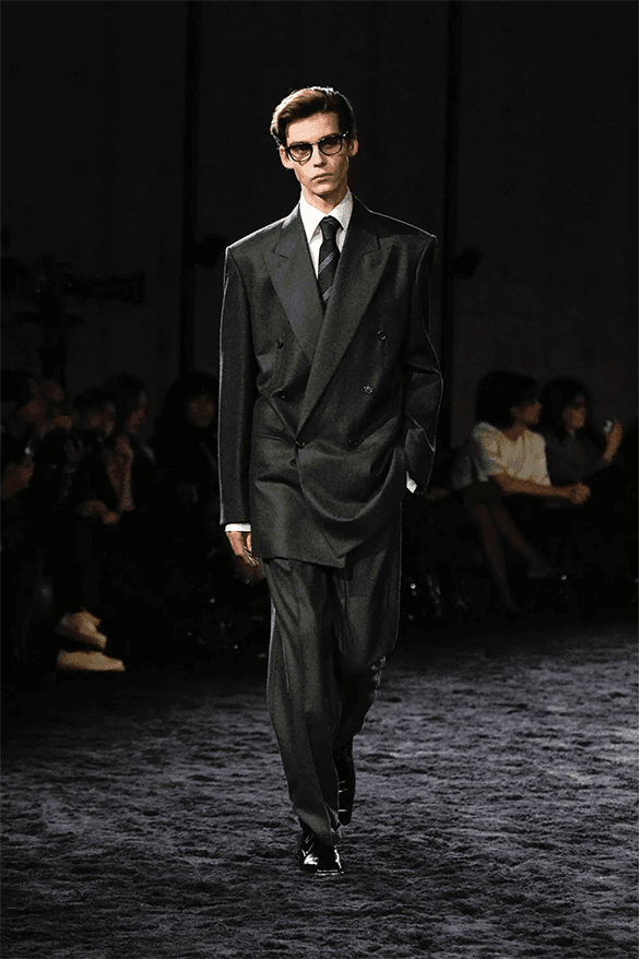 コートその他 Saint Laurent FW24 MAC DOUBLURE AMOVIBL (798848 Y7I142613) Saint Laurent Fall/Winter 2024 Menswear Collection | Hypebeast