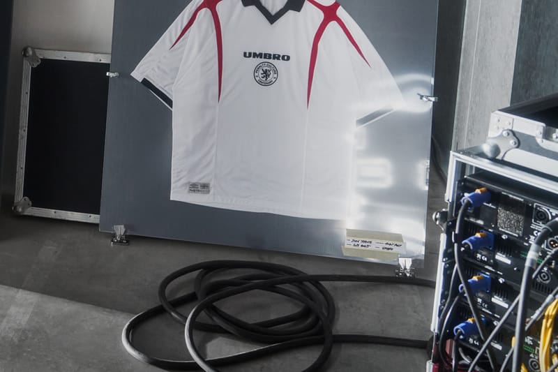 トップス UMBRO Slam Jam Penalty Culture Jersey Slam Jam and Umbro Drop Football-Inspired 