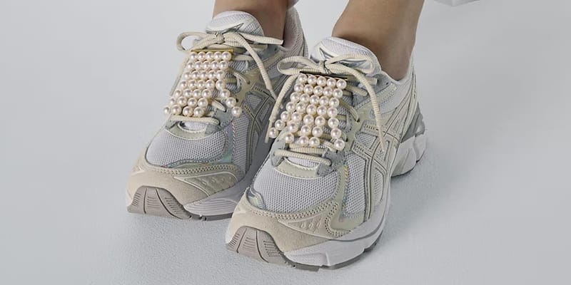 エアサスta The Tasaki x ASICS GT-2160 Is Covered in Pearls | Hypebeast