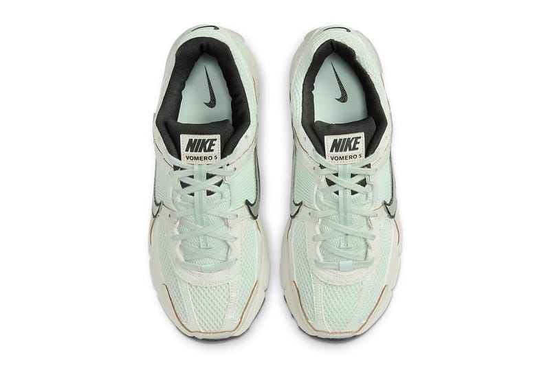 ☆人気【NIKE】☆NIKE ZOOM VOMERO 5 WMNS LIGHT(W)☆22-29cm☆ s-l400.jpg
