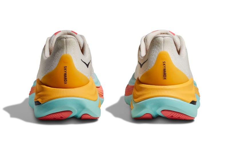 スパイク・シューズ HOKA SKYWARD X HOKA Women's Skyward X | Marathon Sports