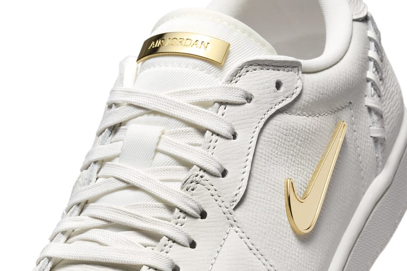 スニーカー Nike Wmns Air Jordan 1 Low Method Of Make \"White/Gold\" Air Jordan 1 Low Method of Make WMNS 