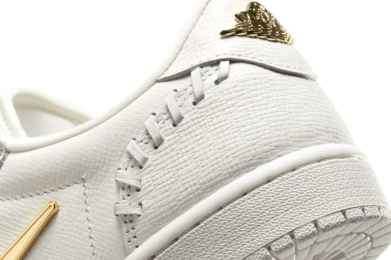 Air Jordan 1 Low MM 
