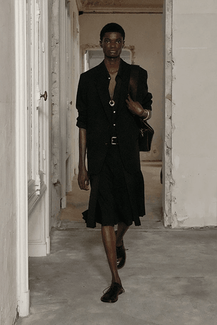 【Riya】AMIPARIS AMI Spring/Summer 2025 at Paris Fashion Week | Hypebeast