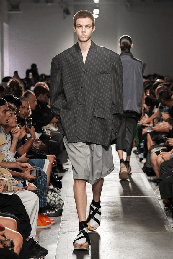 Hed Mayner Spring/Summer 2025 at Paris Fashion Week | Hypebeast Hed Mayner Spring/Summer 2025 at Paris Fashion Week | Hypebeast