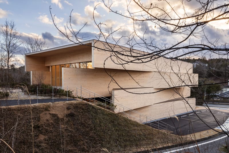 Kengo Kuma Kibi Kogen N SQUARE Co-Working Space | Hypebeast