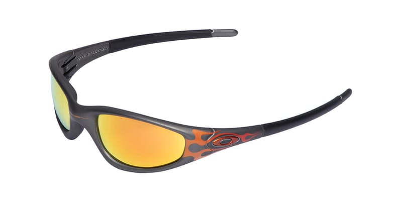 HBX Archives Week 26 Oakley BAPE Supreme | Hypebeast HBX Archives Week 26 Oakley BAPE Supreme | Hypebeast