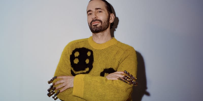 marc-jacobs-smiley-sweater-