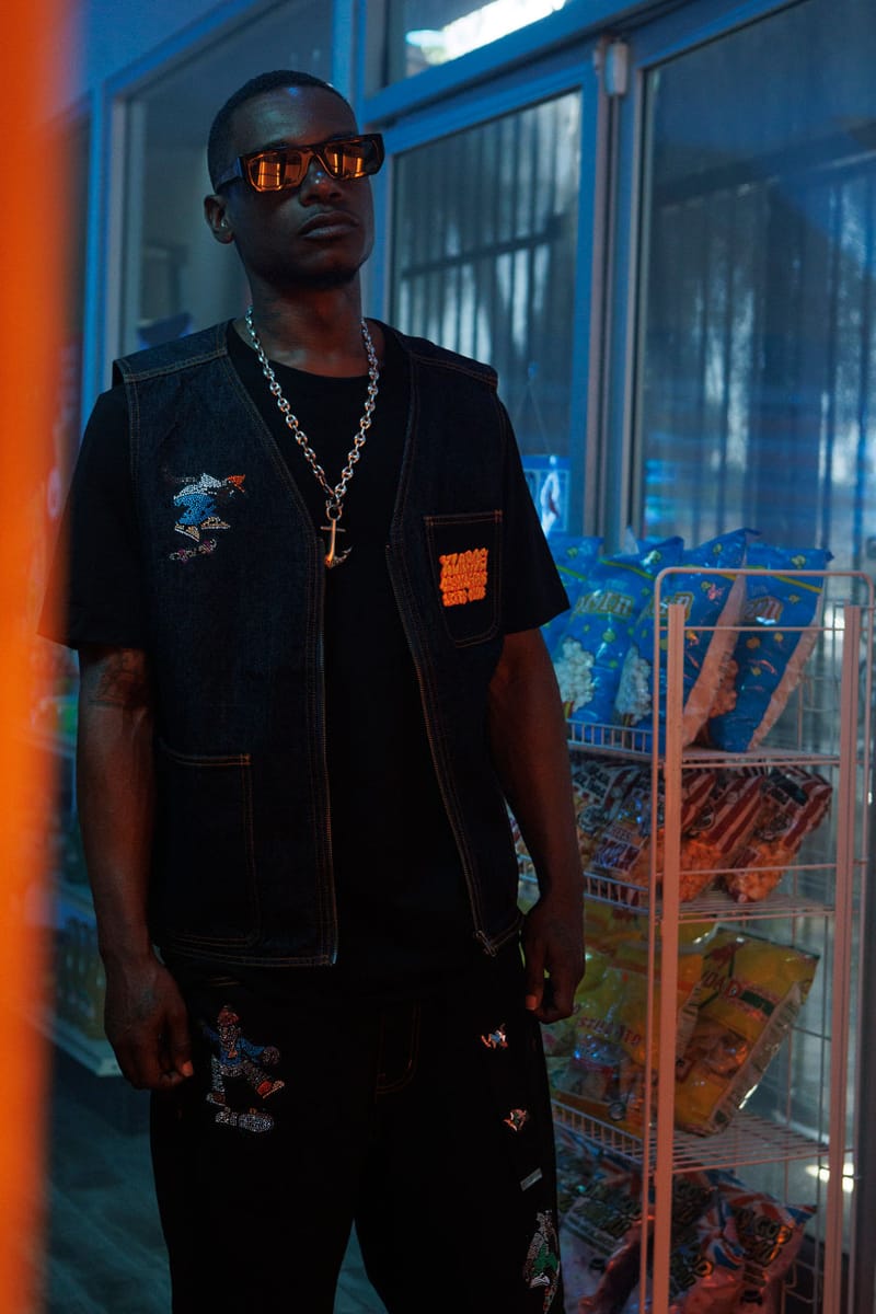 XLARGE×CRENSHAW SKATE CLUB VANDALISED POLICE CAR S/S TEE crenshaw-skate-club-xlarge-