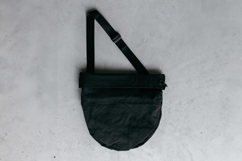 MRBAILEY and Cote&Ciel's Twist Beanie Bag Is Back by Popular MRBAILEY and Cote&Ciel's Twist Beanie Bag Is Back by Popular