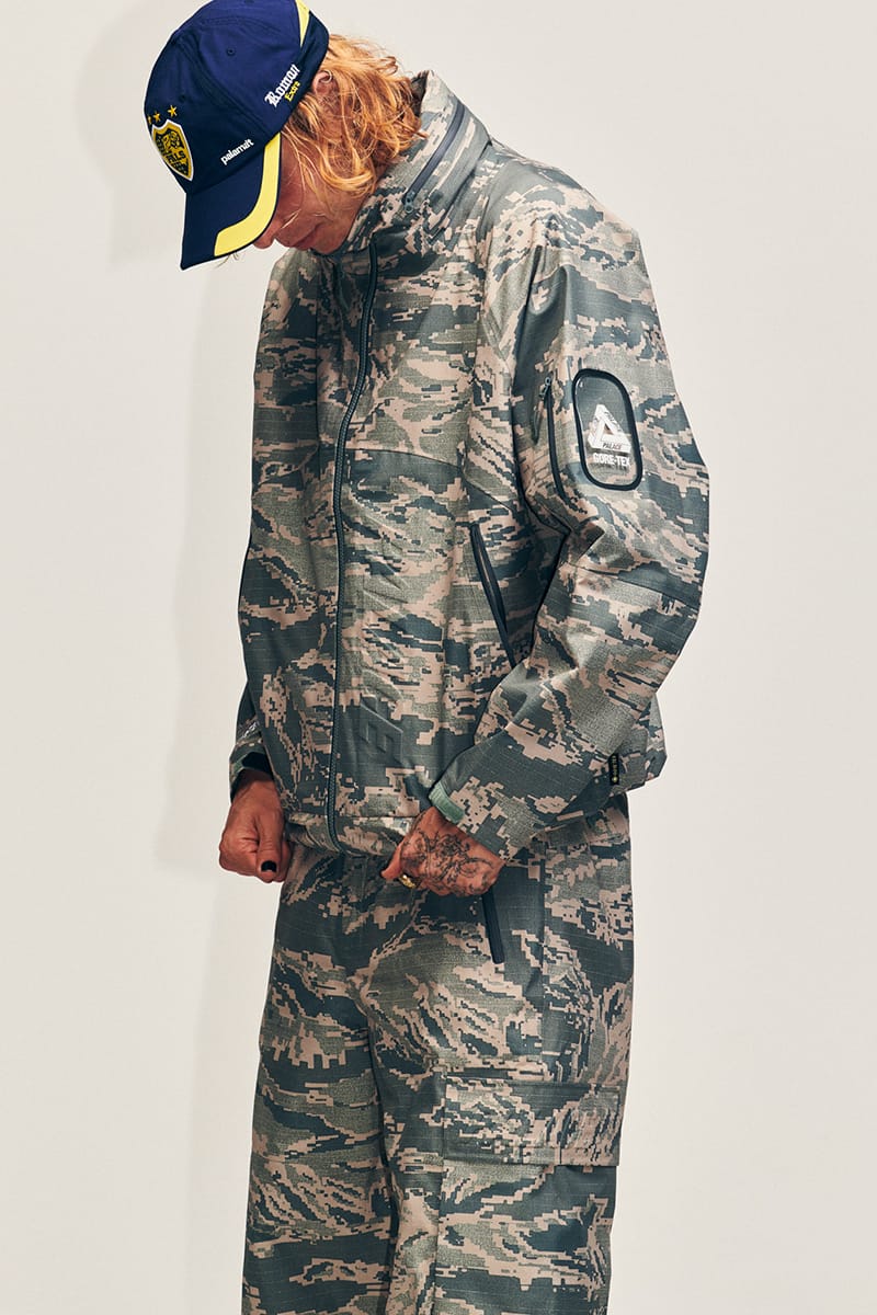 PALACE Barbour Field Pant Camo 32 The Midweight Field Pant - 17oz