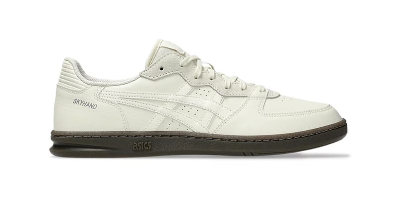国内配送 asics SKYHAND OG PALE OAK/CREAM ASICS Skyhand OG “Pale Oak/Cream” Release Info | Hypebeast