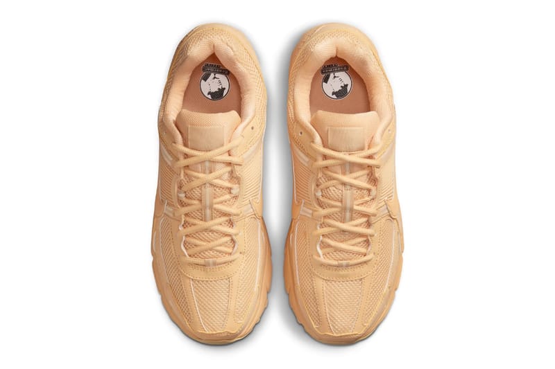 Official Look Nike Zoom Vomero 5 