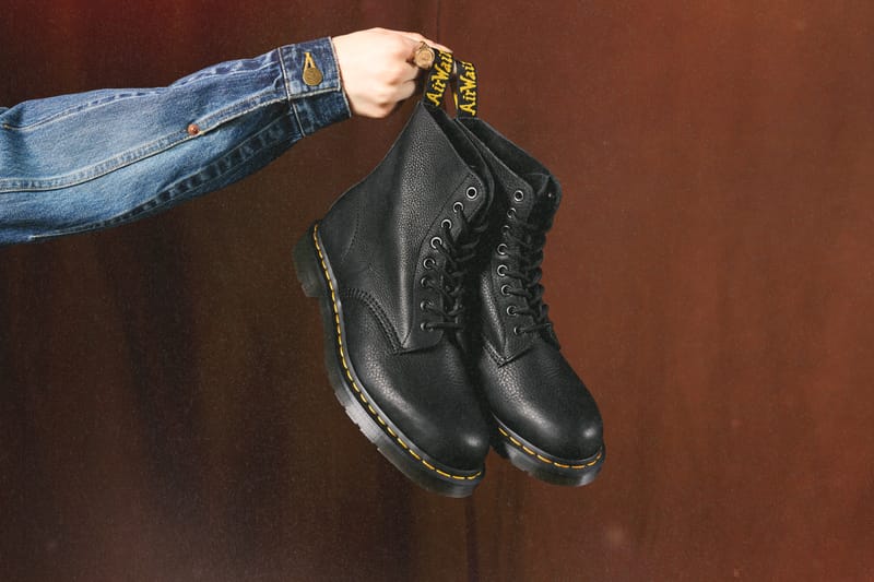 Doc martens black leather boots best sale