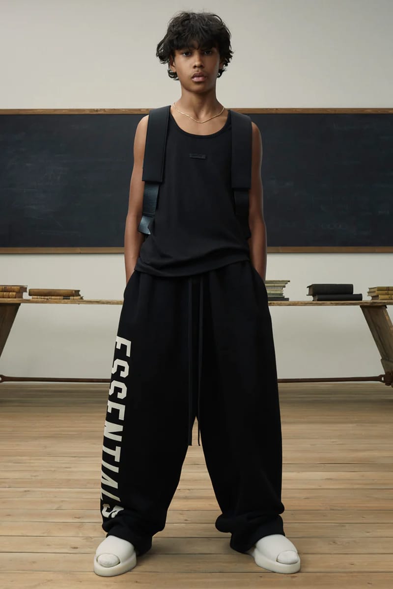 FEAR OF GOD ESSENTIALS FOG 2024 トレーナー L FEAR OF GOD ESSENTIALS HOLIDAY 2024 COLLECTION | QUICK