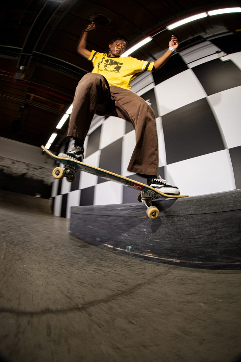 Van skateboard discount