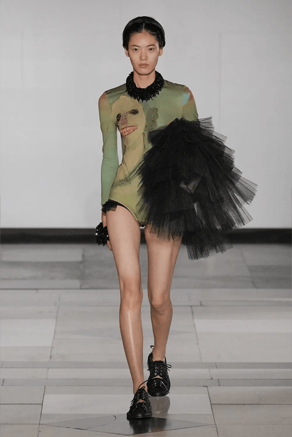Simone Rocha Ss25 Simone Rocha Spring/Summer 2025 at London Fashion Week | Hypebeast