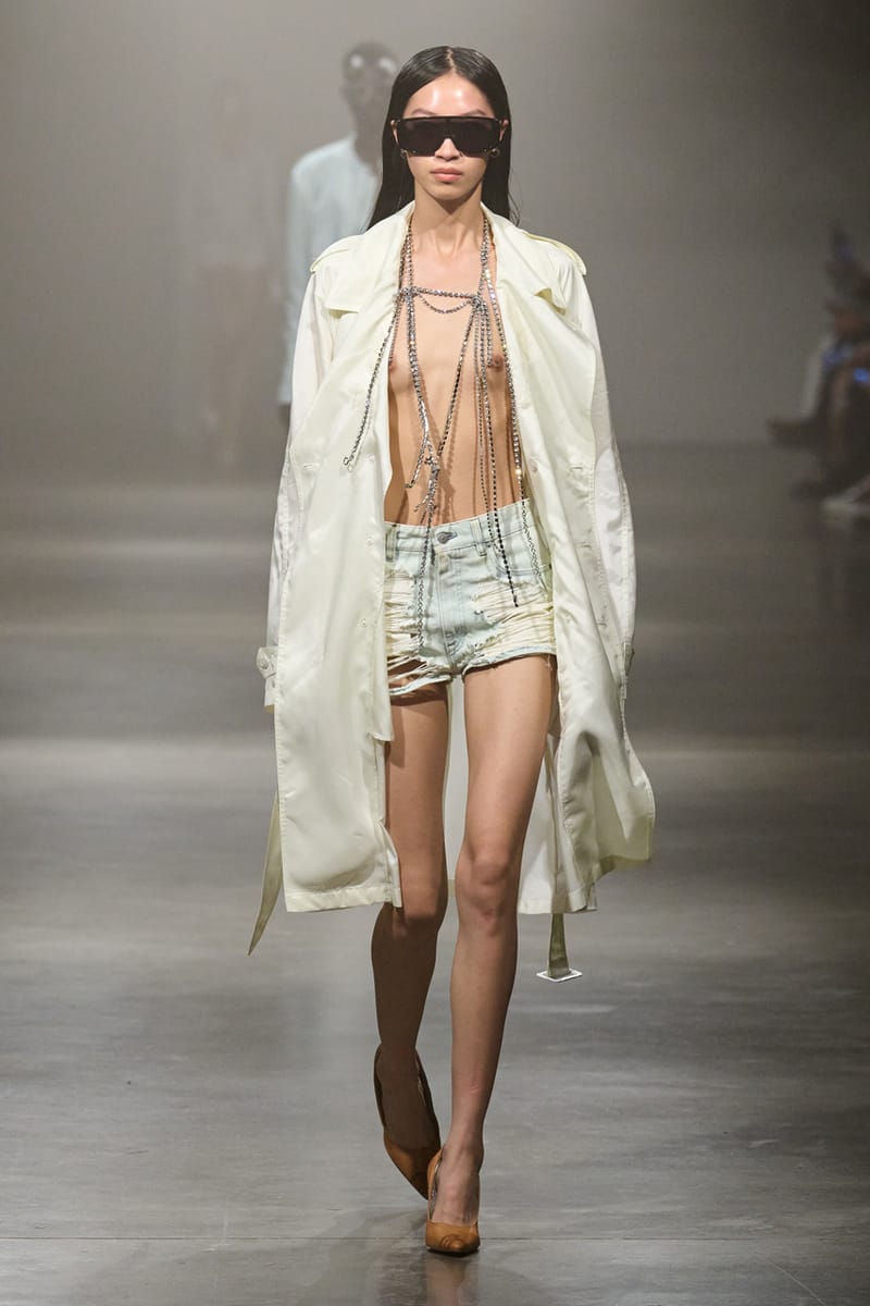 ジャケット MM6 Maison Margiela SS25 (S52BN0138 S47848900) MM6 Maison Margiela SS25 Milan Fashion Week Collection