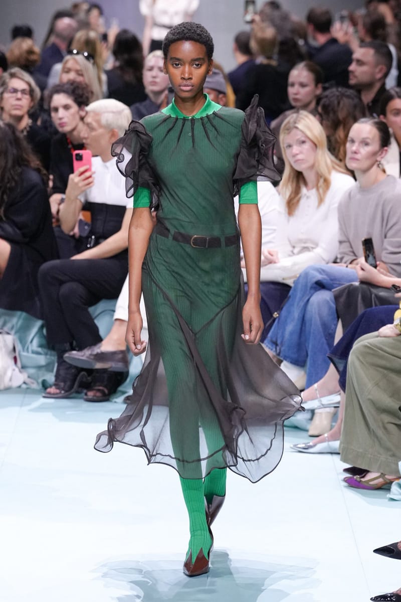 【 新品 】PRADA CATWALK GINGHAM GIRL 💕 @prada is ushering in spring with a joyful