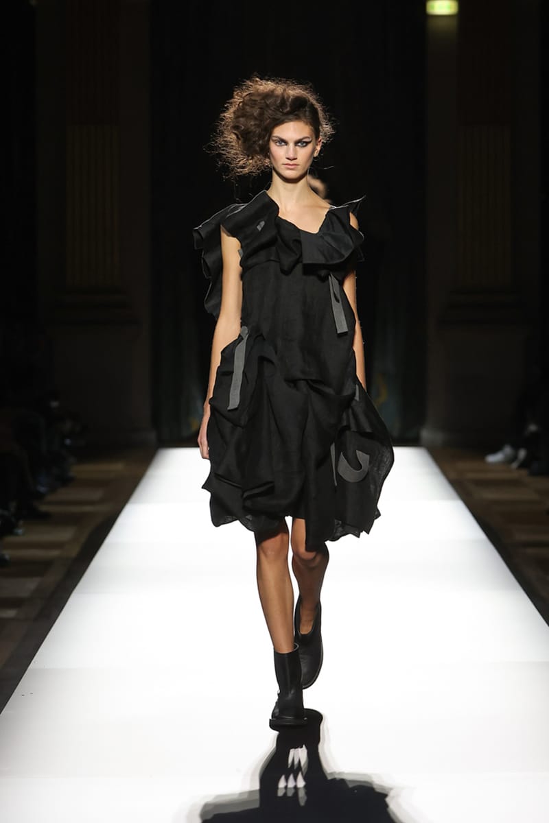 Yohji Yamamoto Spring/Summer 2025 Collection | Hypebeast