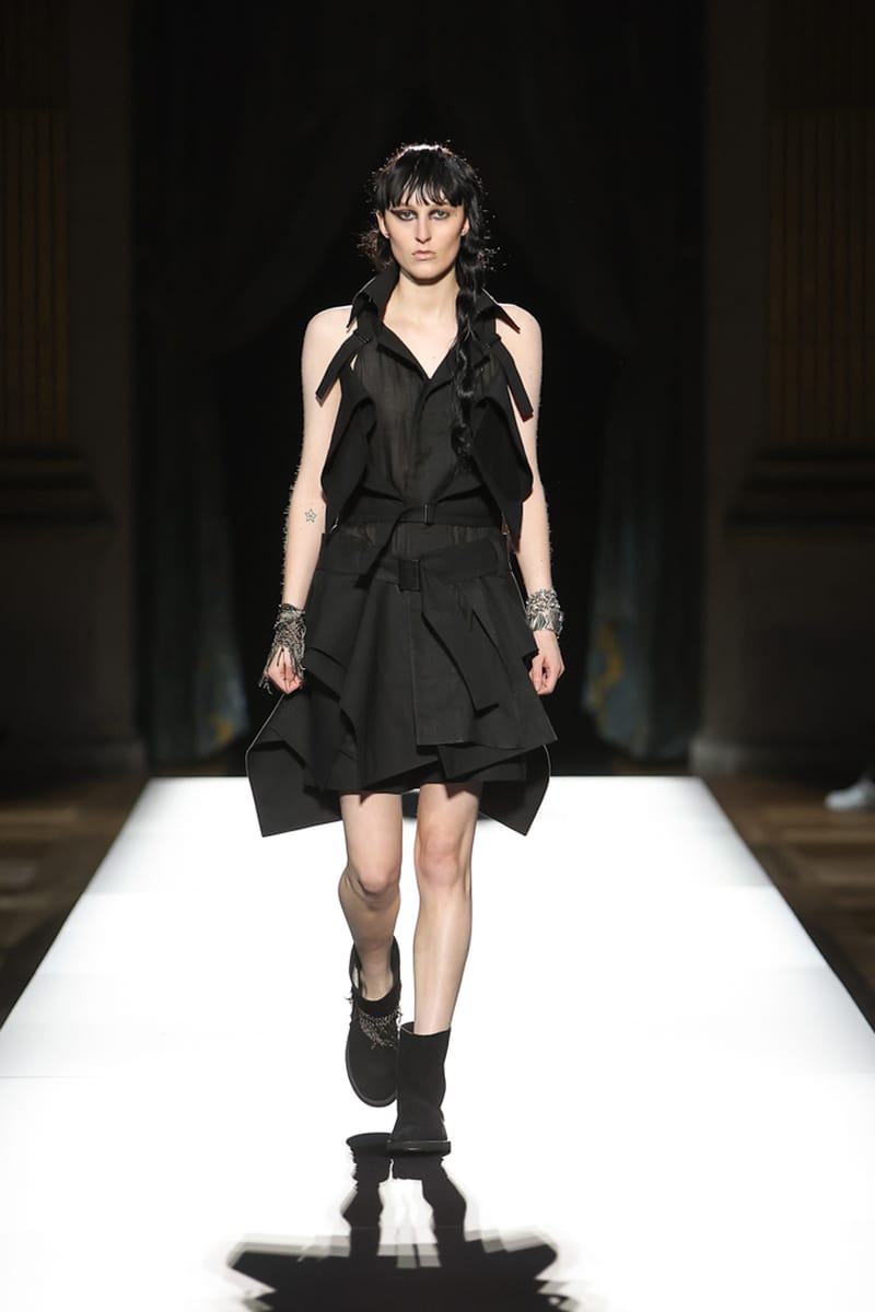 Japanese Fashion Designers: The Work and Influence of Issey