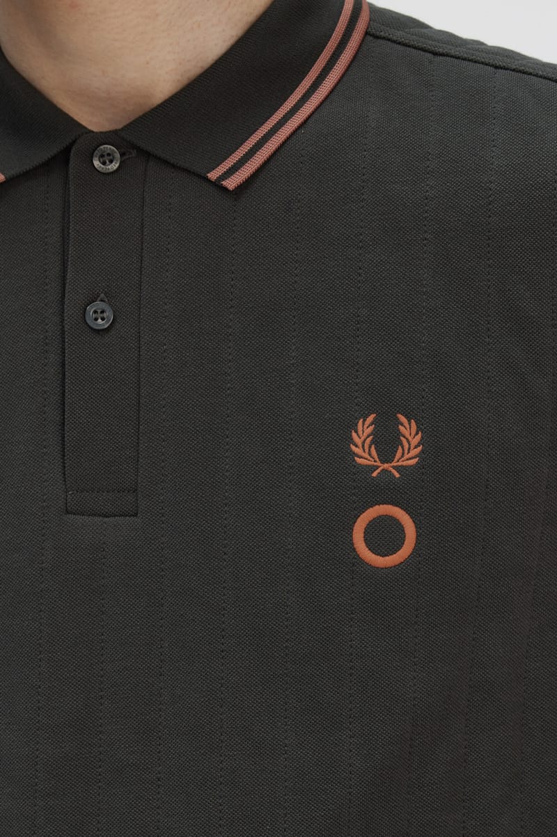 FRED PERRY x Craig Green■コラボ ロゴ キルト ポロシャツ フレッドペリーがクレイグ・グリーンとのコラボアイテムを発売