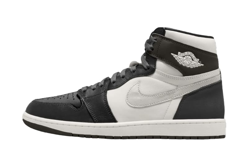 Jordan 1 retro white and black on sale