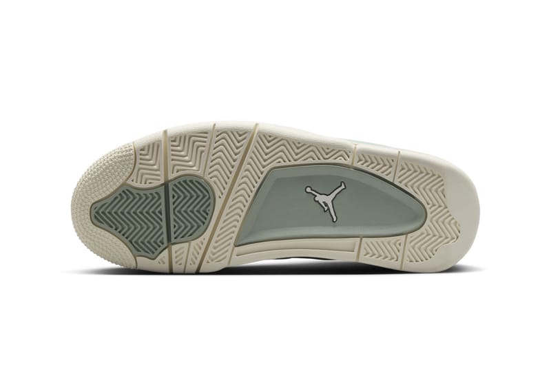 Air Jordan 4 RM 