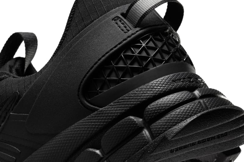 Nike Zoom Vomero 5 Roam Triple Black HQ2181-004 Release Nike Zoom Vomero 5 Roam Triple Black HQ2181-004 Release