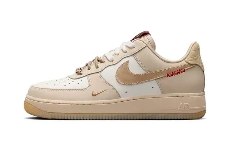 Nike air force 1 reptile shops women's white