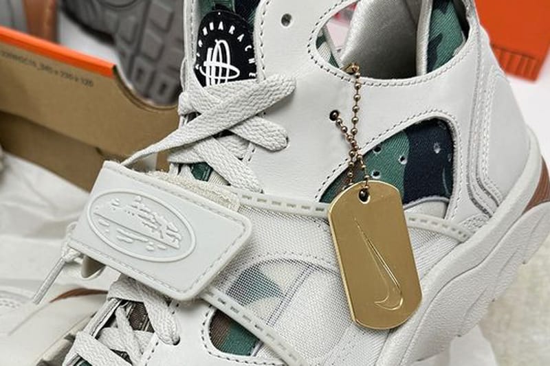 Rare Nike Air Trainer Huarache'Wolf factory Grey'