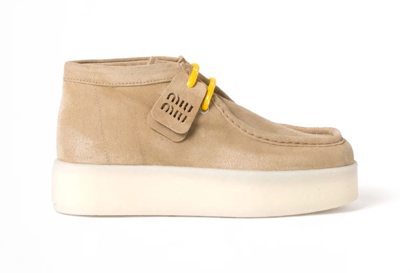 最高の品質 Miu Miu Suede Delavé Wedge Ankle Boot Info | Hypebeast ウエア