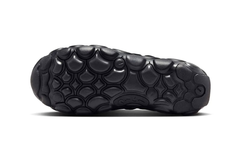 Nike Flyknit Haven “Black/Metallic Silver” Release Info