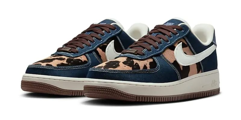 Nike popular Air Force 1 Camo Swoosh Blue Void