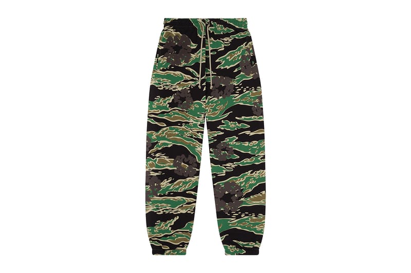 完売間近※【Denim Tears】Camo Cotton wreath ジップフーディー Denim Tears The Cotton Wreath Zip Sweatshirt Pink Camo Men's