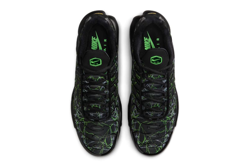 NIKE★AIR MAX PLUS★BLACK/BLACK/GREEN STRIKE NIKE AIR MAX PLUS DRIFT 