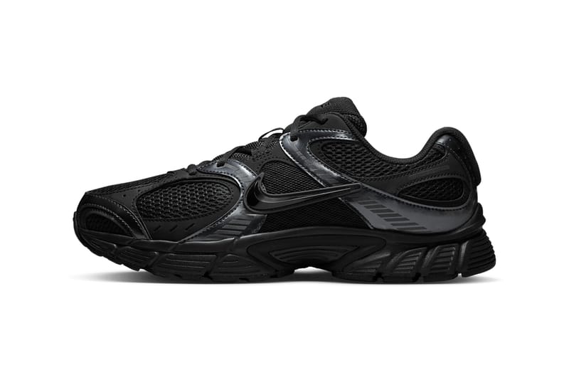 最新☆ナイキシューズ！☆話題沸騰中☆Nike V5 RNR☆お早めに！ Nike V5 RNR Men's Shoes. Nike.com