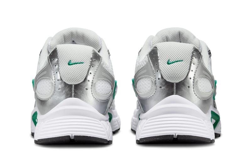 【NIKE】V5 RNR スニーカー HJ5228-102 関税込 ナイキ】 V5 RNR ☆ HJ5228-102 ☆ 25~28 Trainers Nike V5 RNR