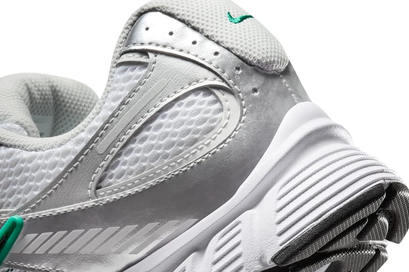 ★ナイキ★HJ5228-100★Nike V5 RNR★大人気★ NIKE V5 RNR HJ5228 100 - Shiekh