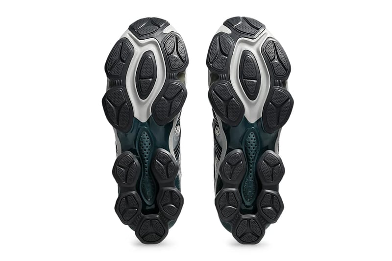 ASICS GEL-QUANTUM KINETIC “Oatmeal/Dark Taupe” | Hypebeast