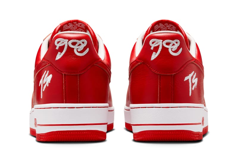 新作のテラースクワッドxナイキエアフォース1ローをチェック