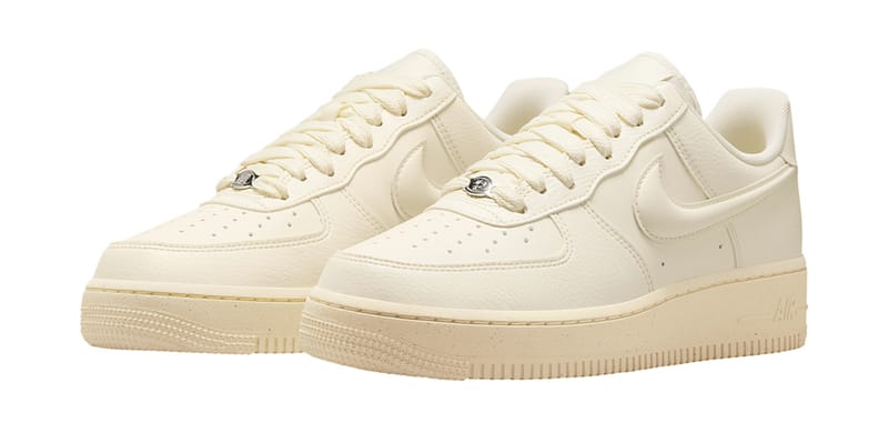 Nike Air Force 1 ココナッツミルク nike-air-force-1-low-coconut-