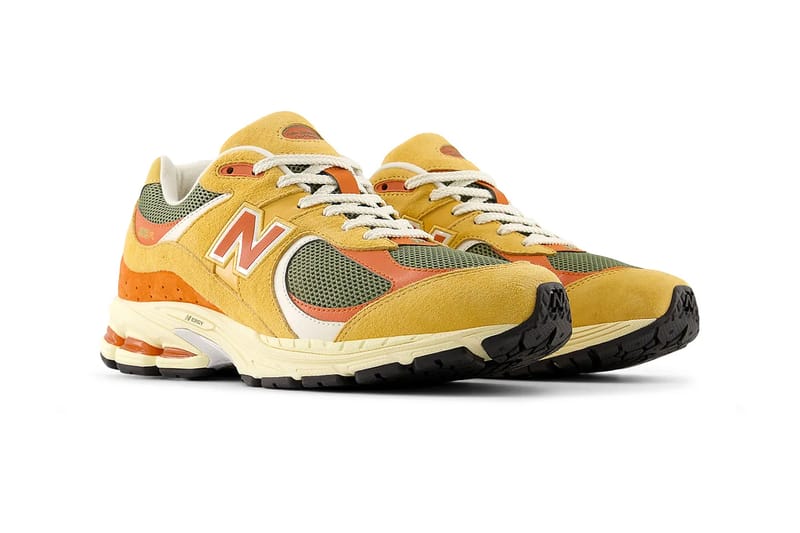 【NEW BALANCE】2002R “Dried Apricot” スニーカー New Balance 2002R