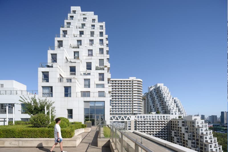 Koz yoshlari va qusish porno bilan oral seks