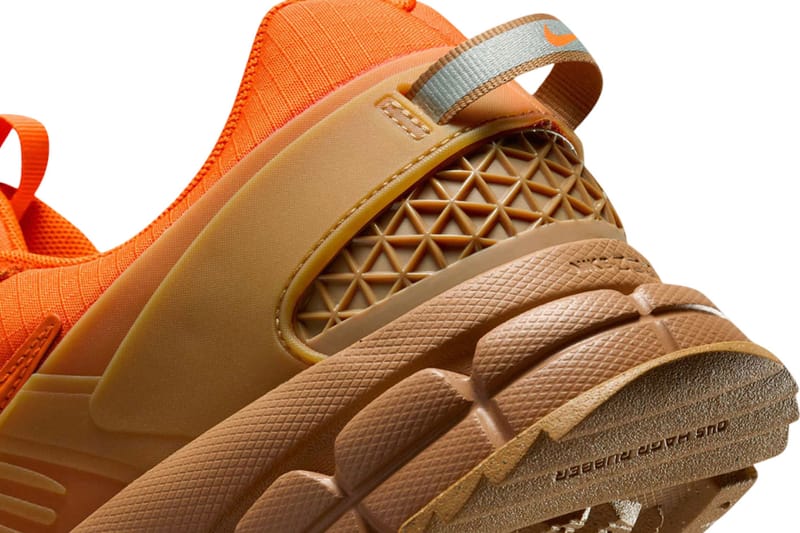 【NIKE】ZOOM VOMERO ROAM M ◆FV2295-800◆ Nike Air Zoom Vomero Roam 'Safety Orange Gum' FV2295-800