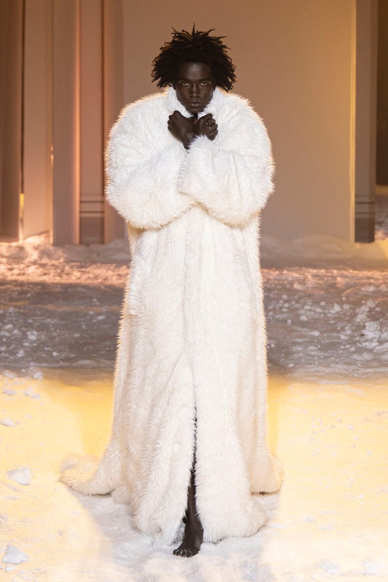 希少　PARADIS #3 2007/08 purple fashion 3.Paradis Chills Out and Balls Hard for FW25 | Hypebeast