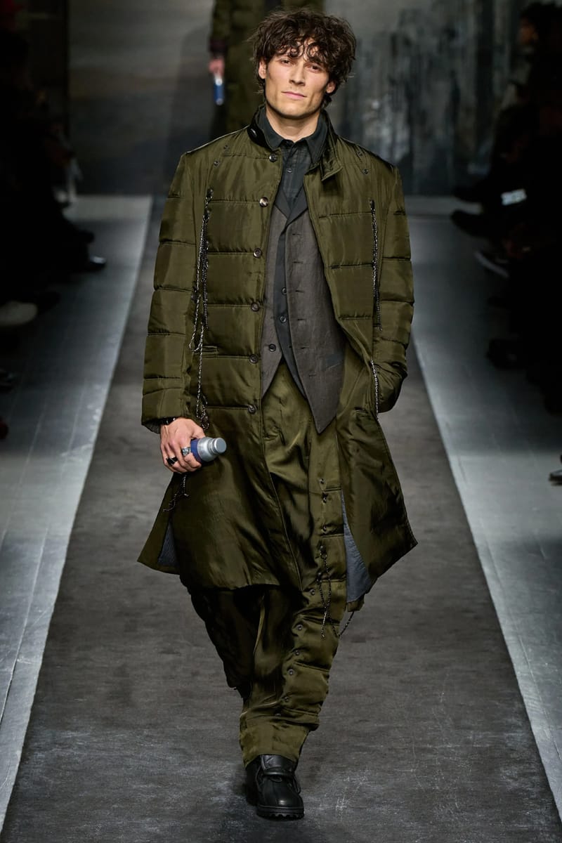 Yohji Yamamoto FW25 Paris Fashion Week Collection | Hypebeast